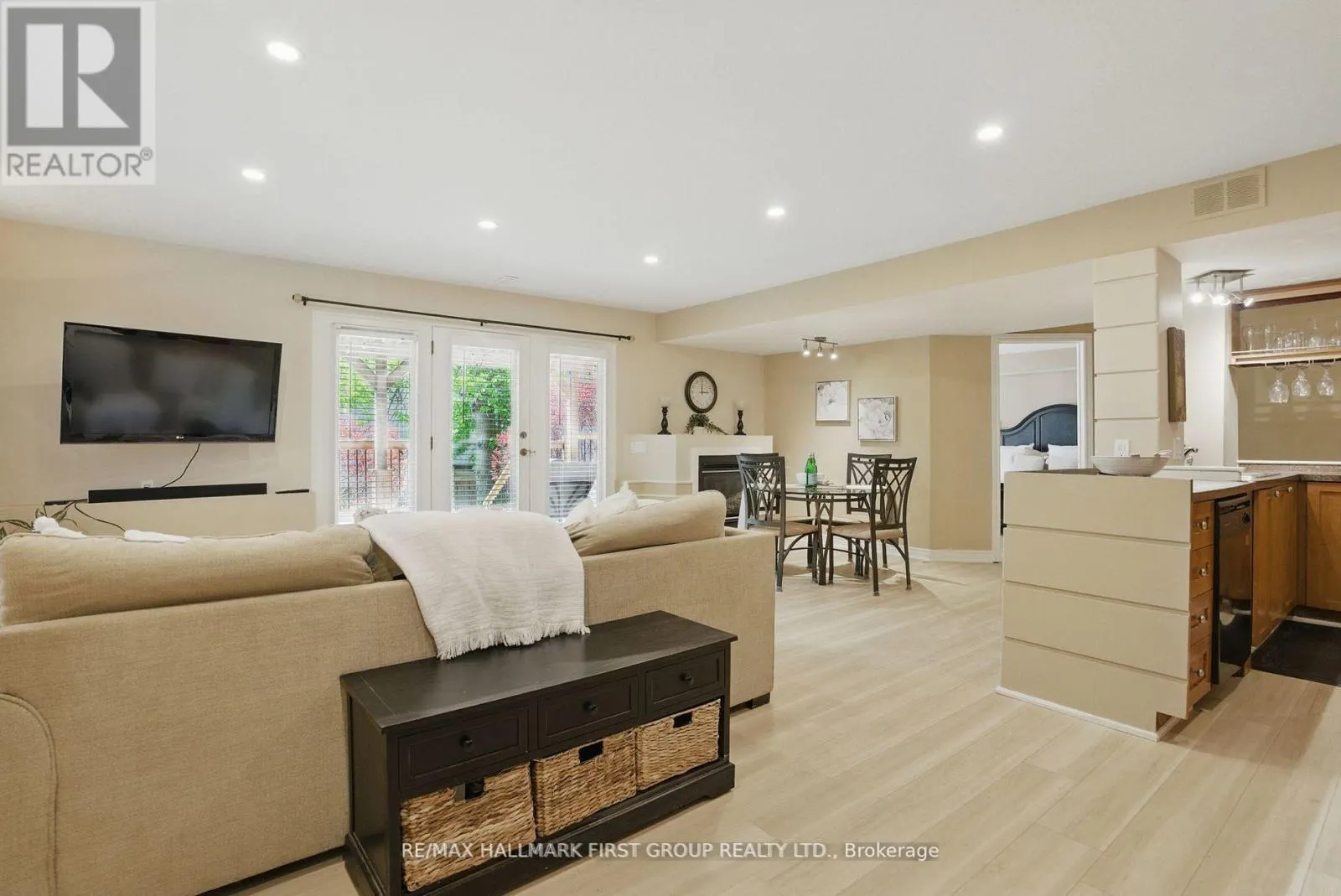 1498 OLD FOREST ROAD