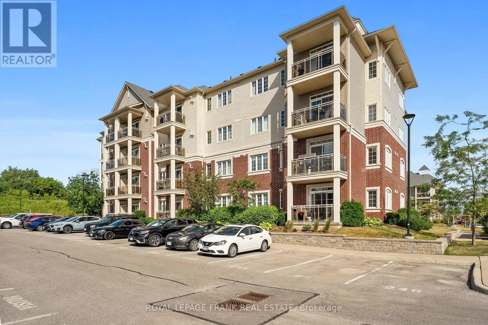 405 - 80 ASPEN SPRINGS DRIVE, #405