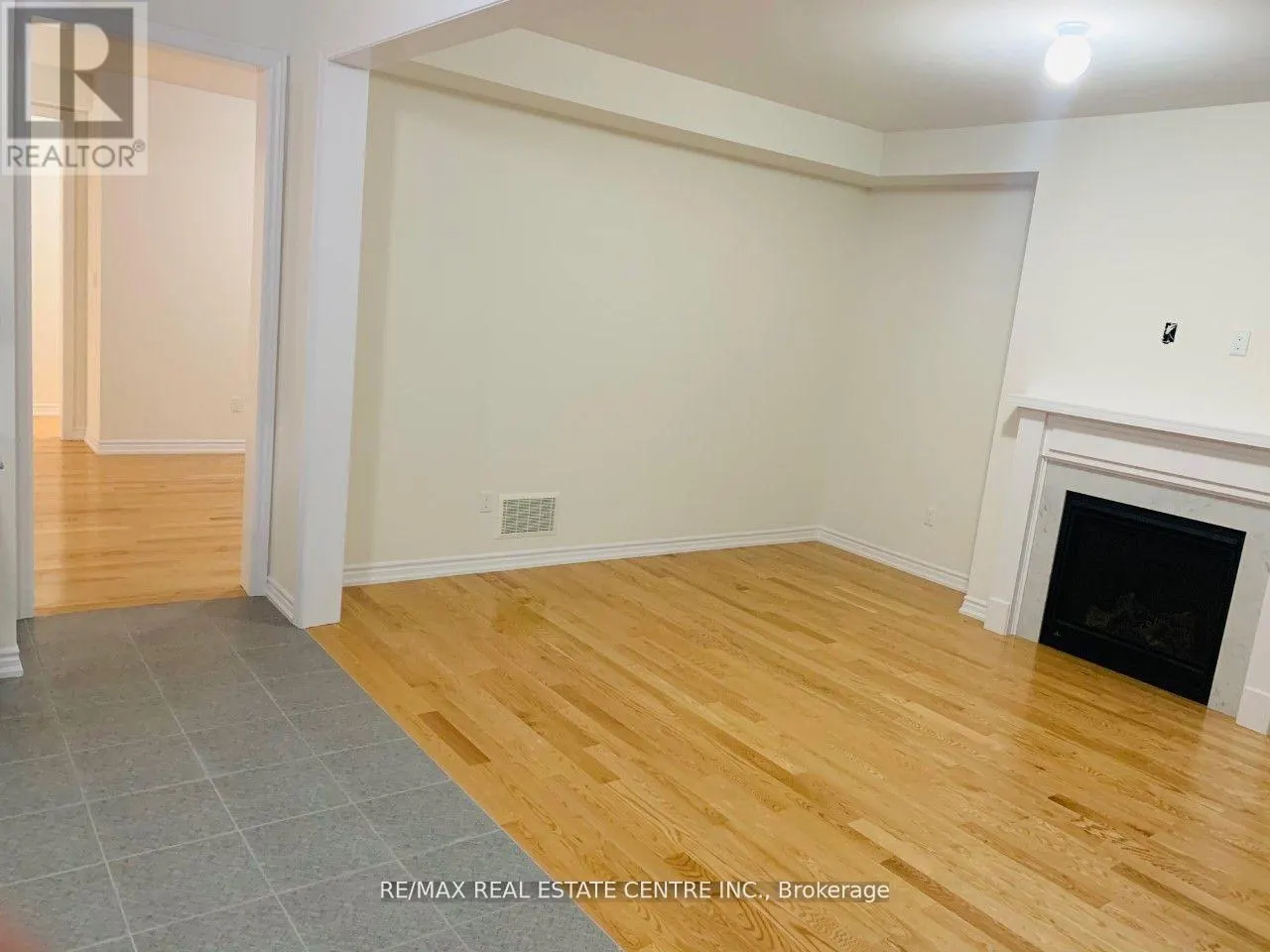 UPPER - 21 WHITEFISH STREET
