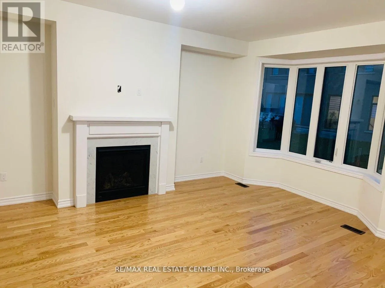 UPPER - 21 WHITEFISH STREET