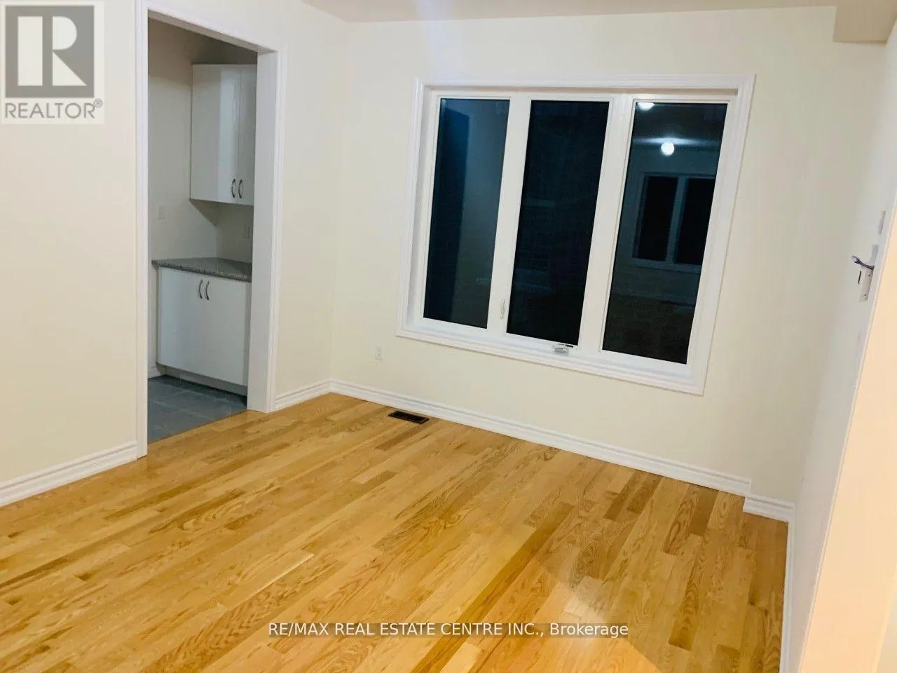 UPPER - 21 WHITEFISH STREET