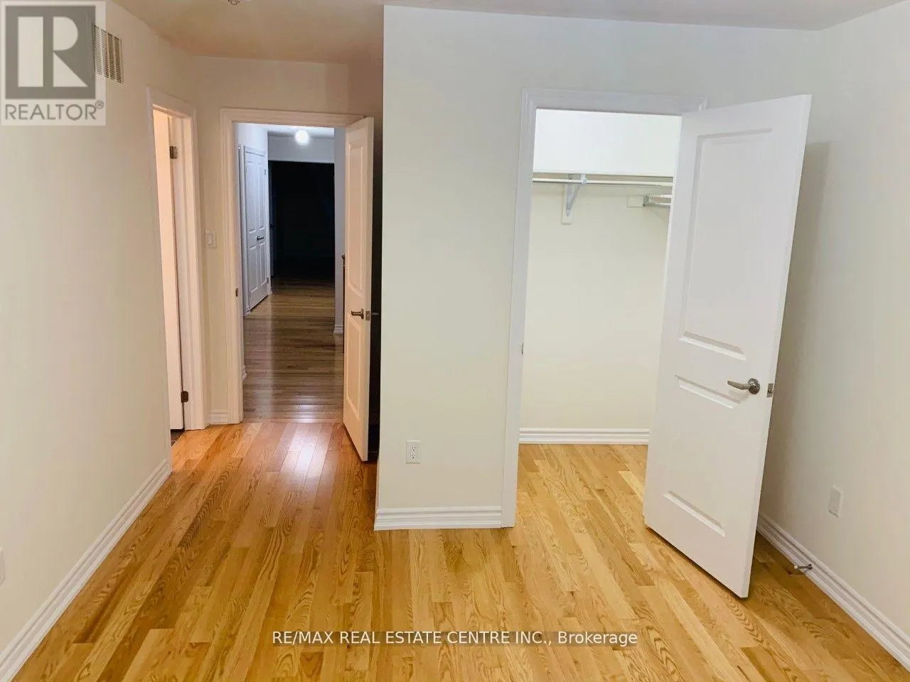 UPPER - 21 WHITEFISH STREET