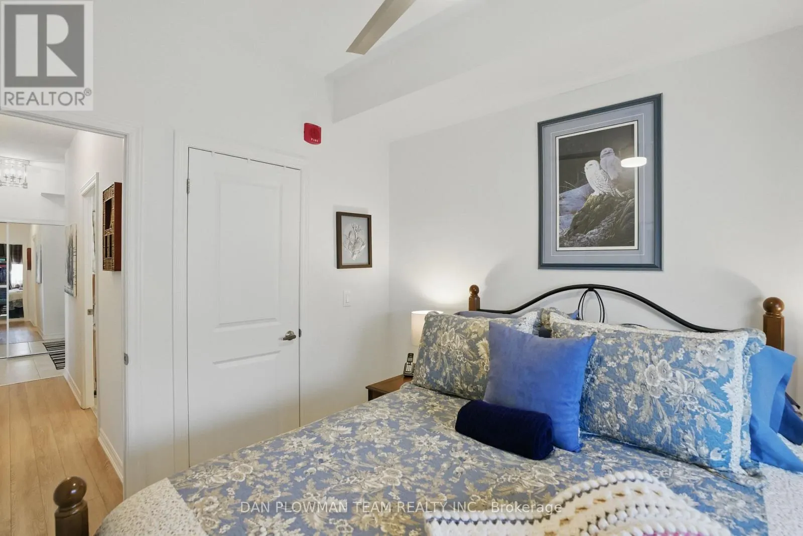 405 - 70 SHIPWAY AVENUE