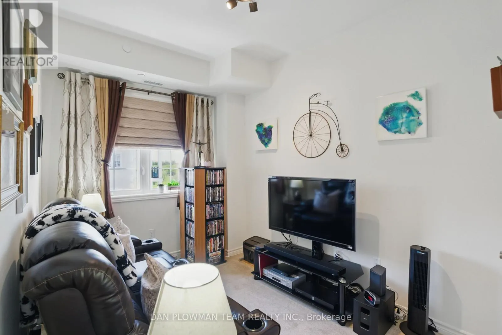 405 - 70 SHIPWAY AVENUE
