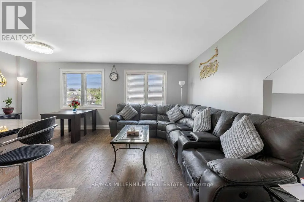 7 EMPIRE CRESCENT