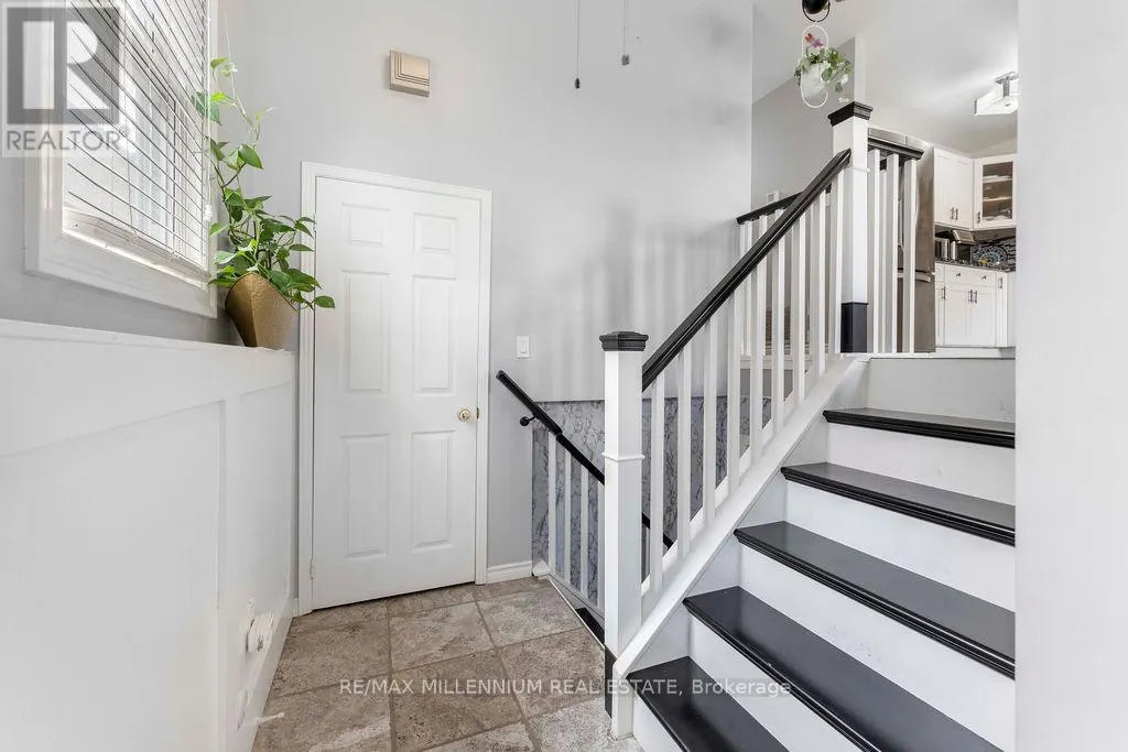 7 EMPIRE CRESCENT