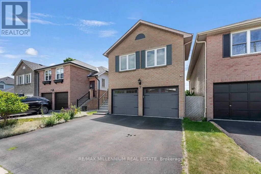 7 EMPIRE CRESCENT