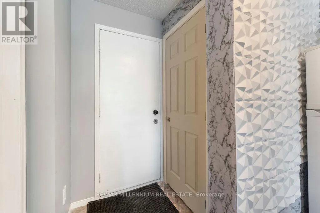 7 EMPIRE CRESCENT