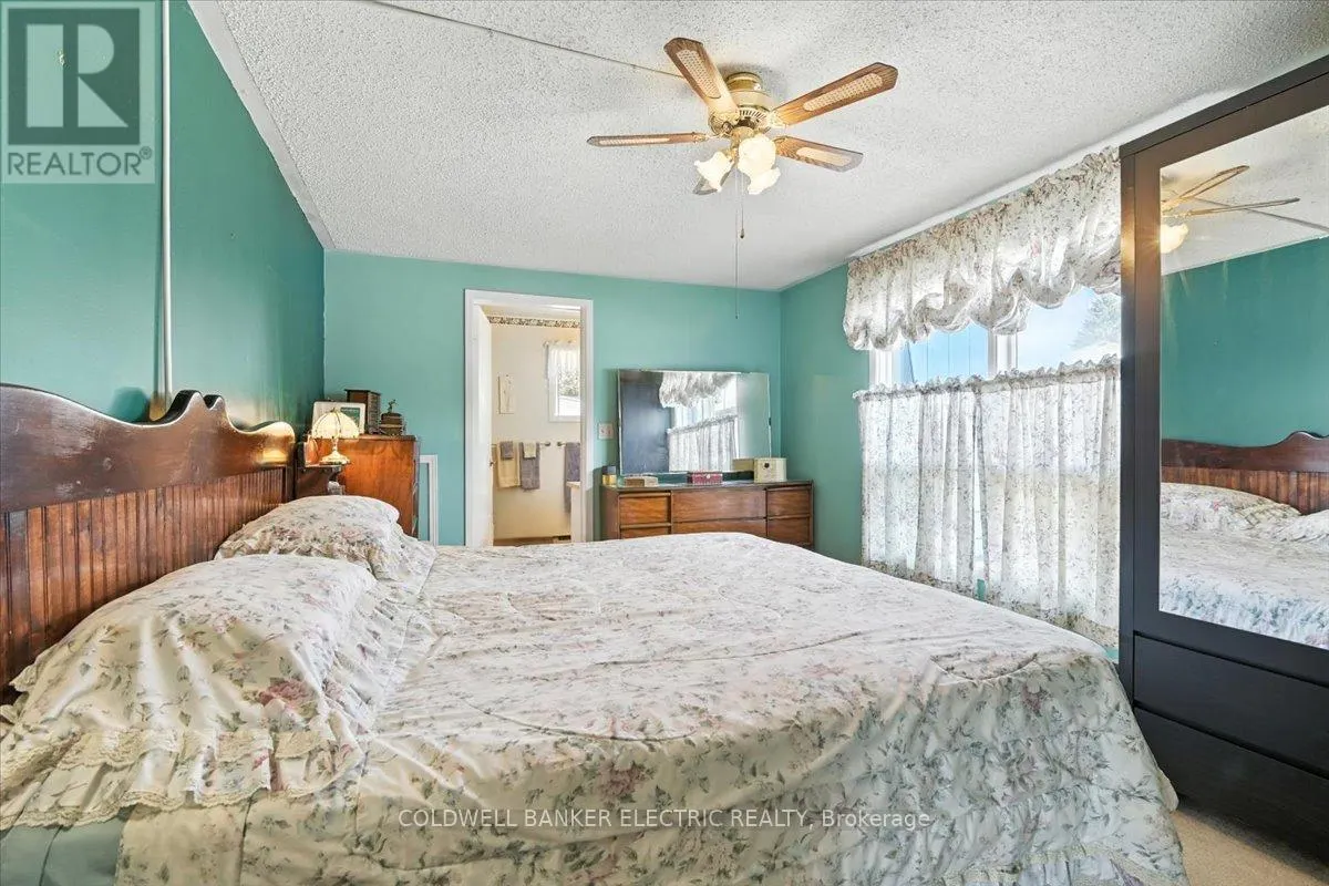 18 LOYALIST COURT