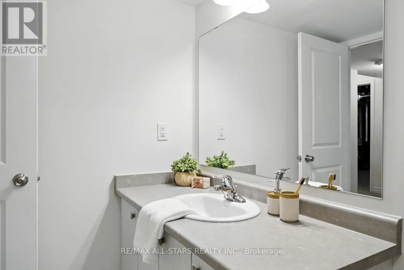 89 FORESTLANE WAY