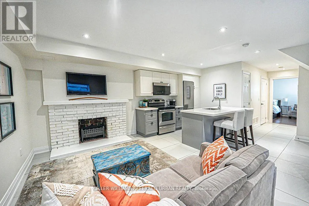 41 DONCASTER AVENUE