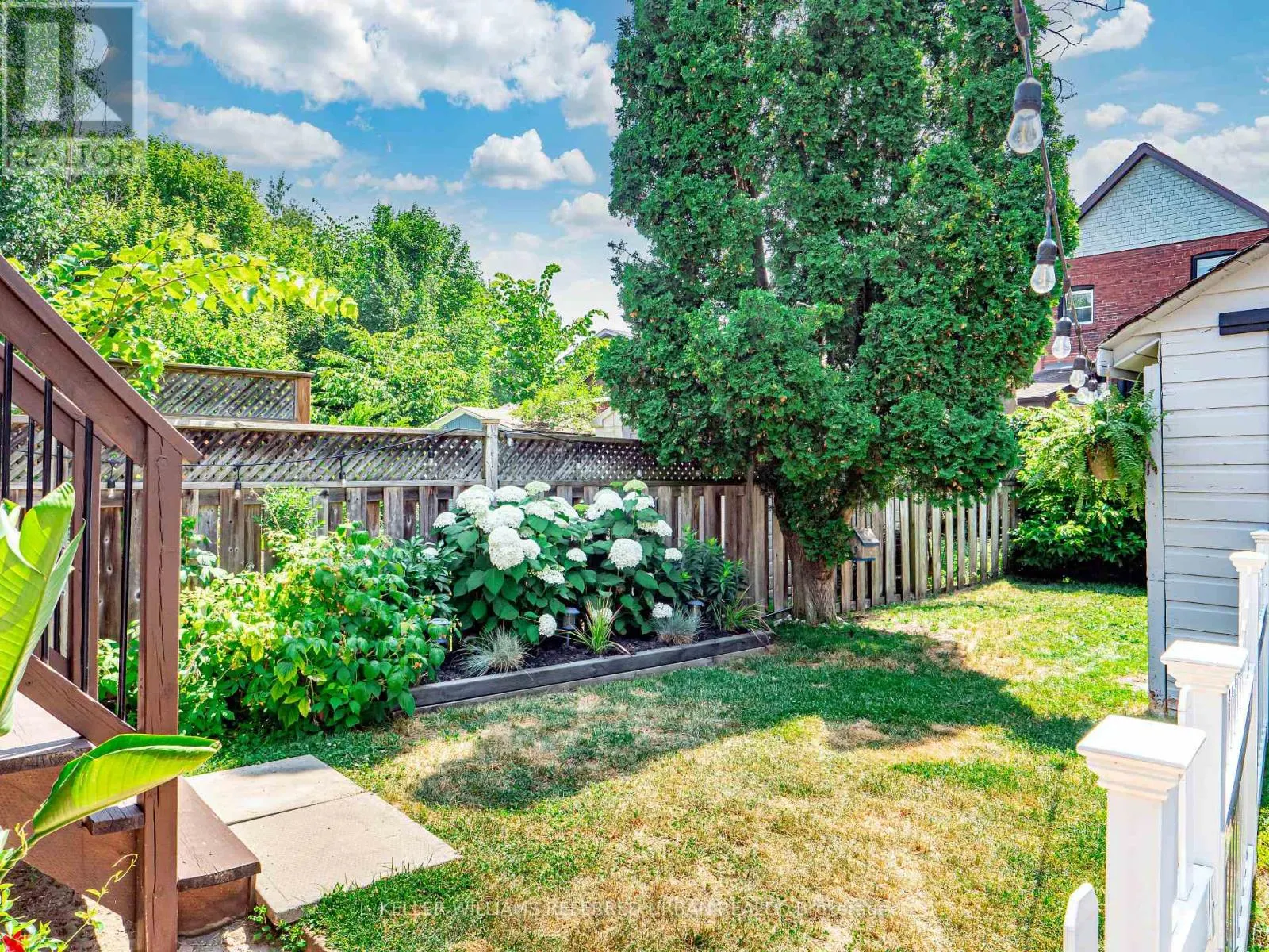41 DONCASTER AVENUE