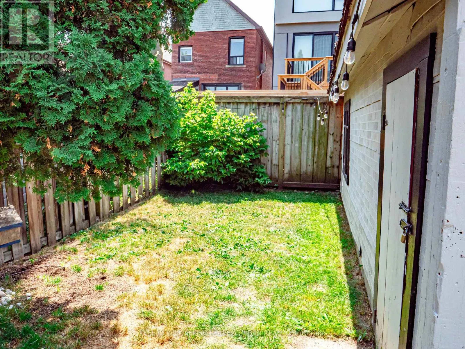 41 DONCASTER AVENUE