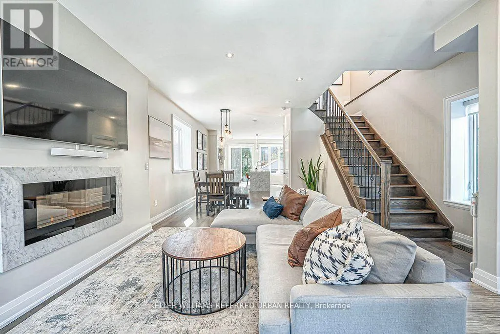 41 DONCASTER AVENUE