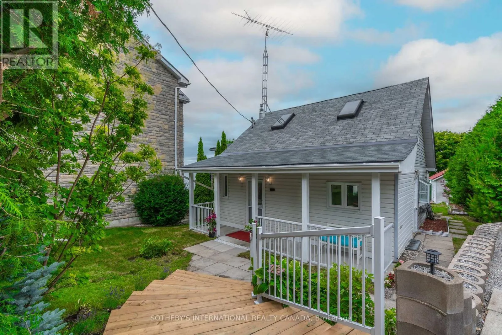148 COLEMAN CRESCENT