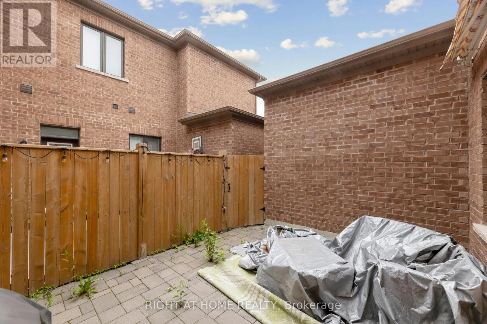 222 CORONATION ROAD