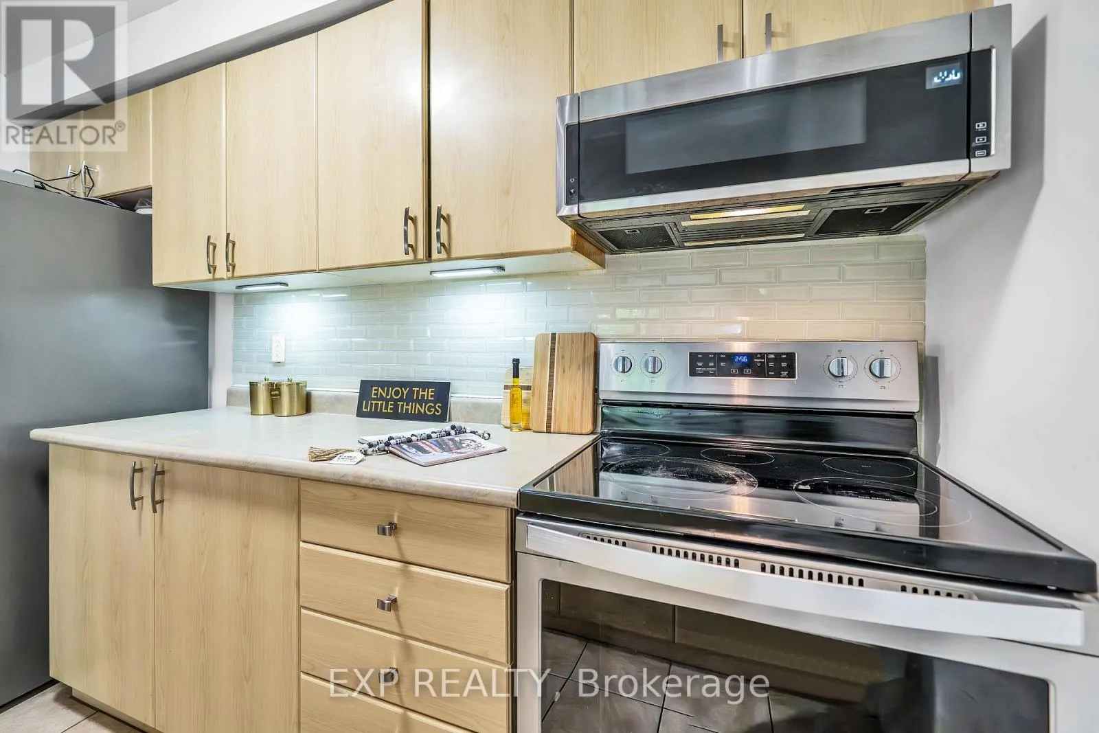 208 - 83 ASPEN SPRINGS DRIVE