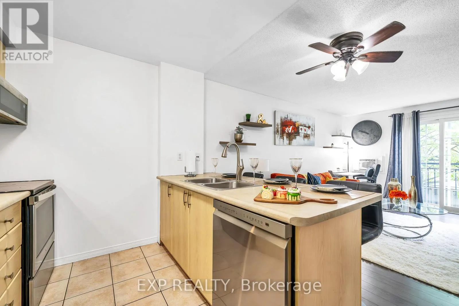 208 - 83 ASPEN SPRINGS DRIVE