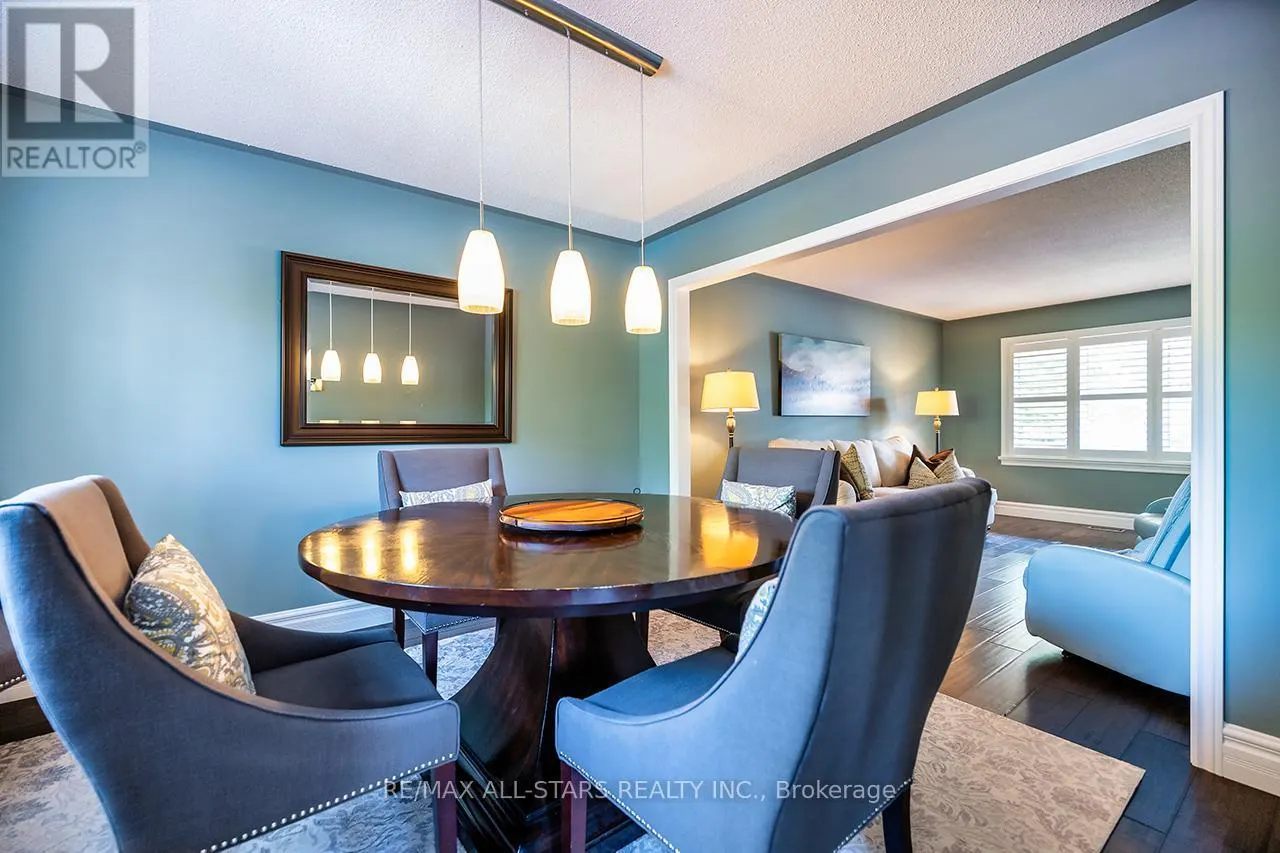 81 HYLAND CRESCENT