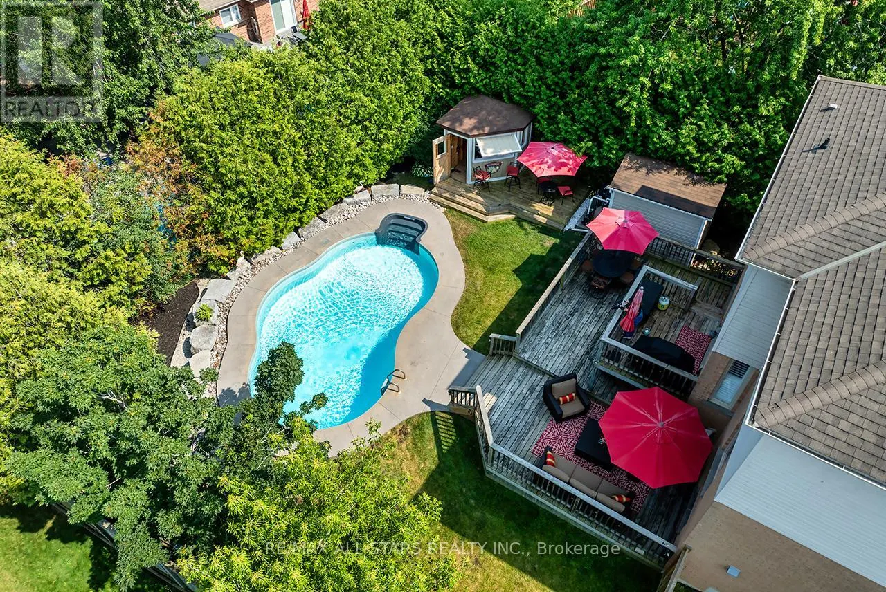 81 HYLAND CRESCENT