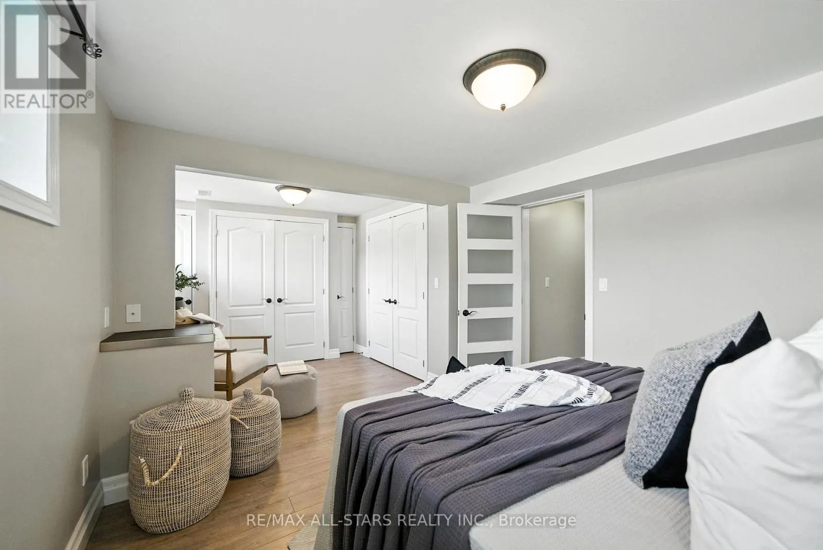 3 LAKEVIEW DRIVE