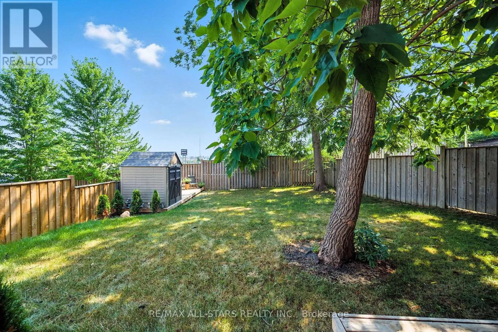 3 LAKEVIEW DRIVE
