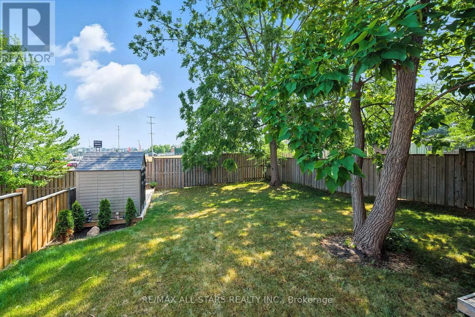 3 LAKEVIEW DRIVE