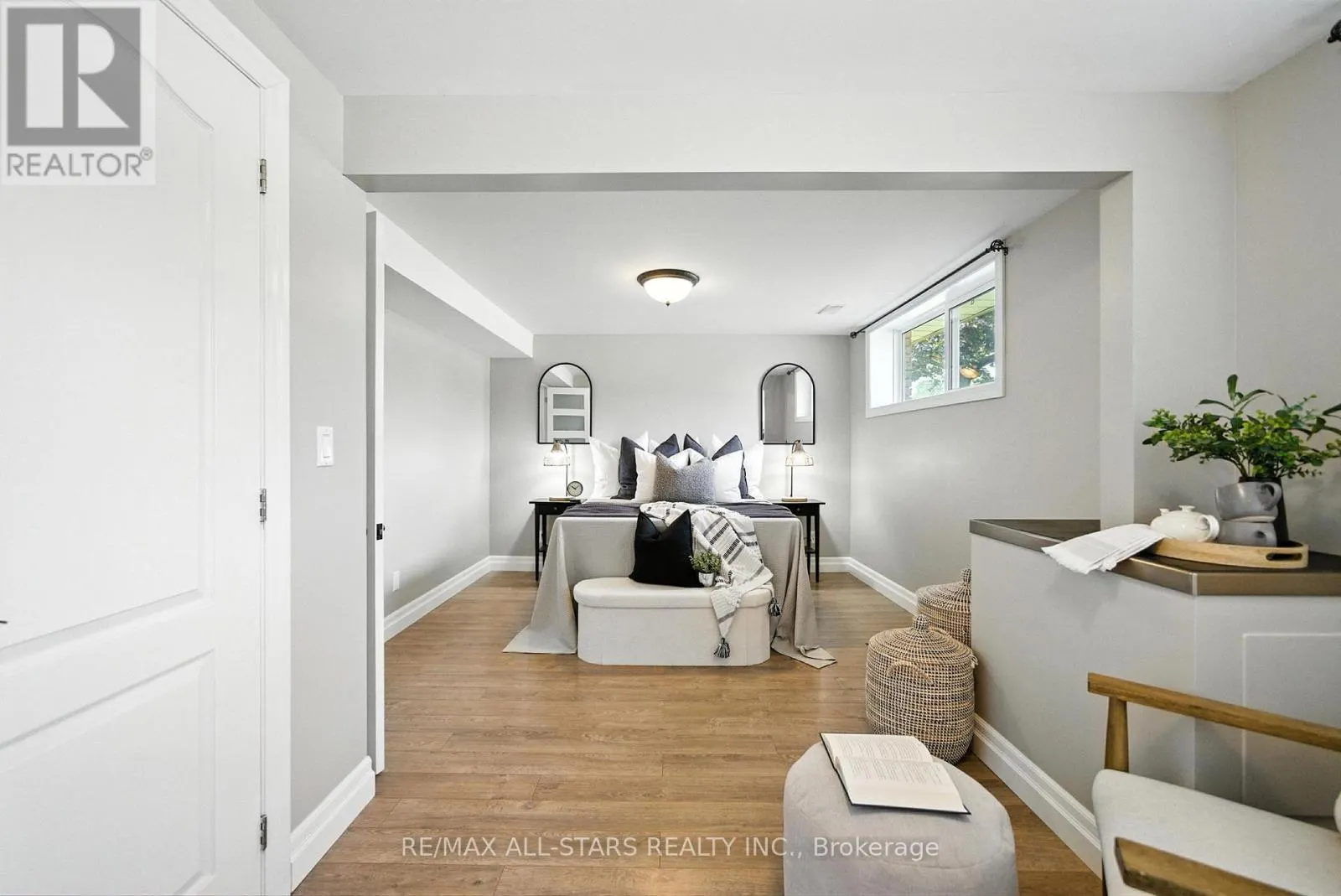 3 LAKEVIEW DRIVE