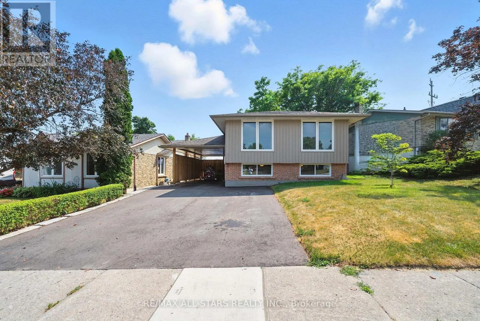 3 LAKEVIEW DRIVE