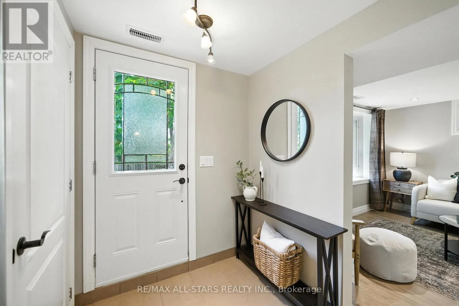 3 LAKEVIEW DRIVE