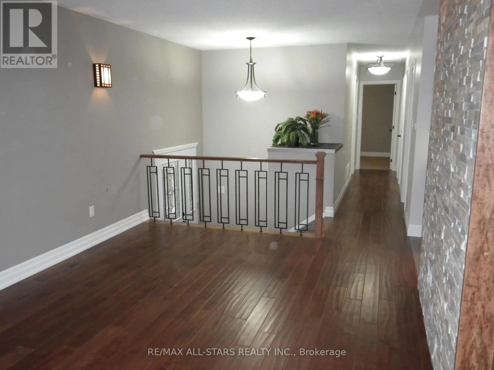 3 LAKEVIEW DRIVE