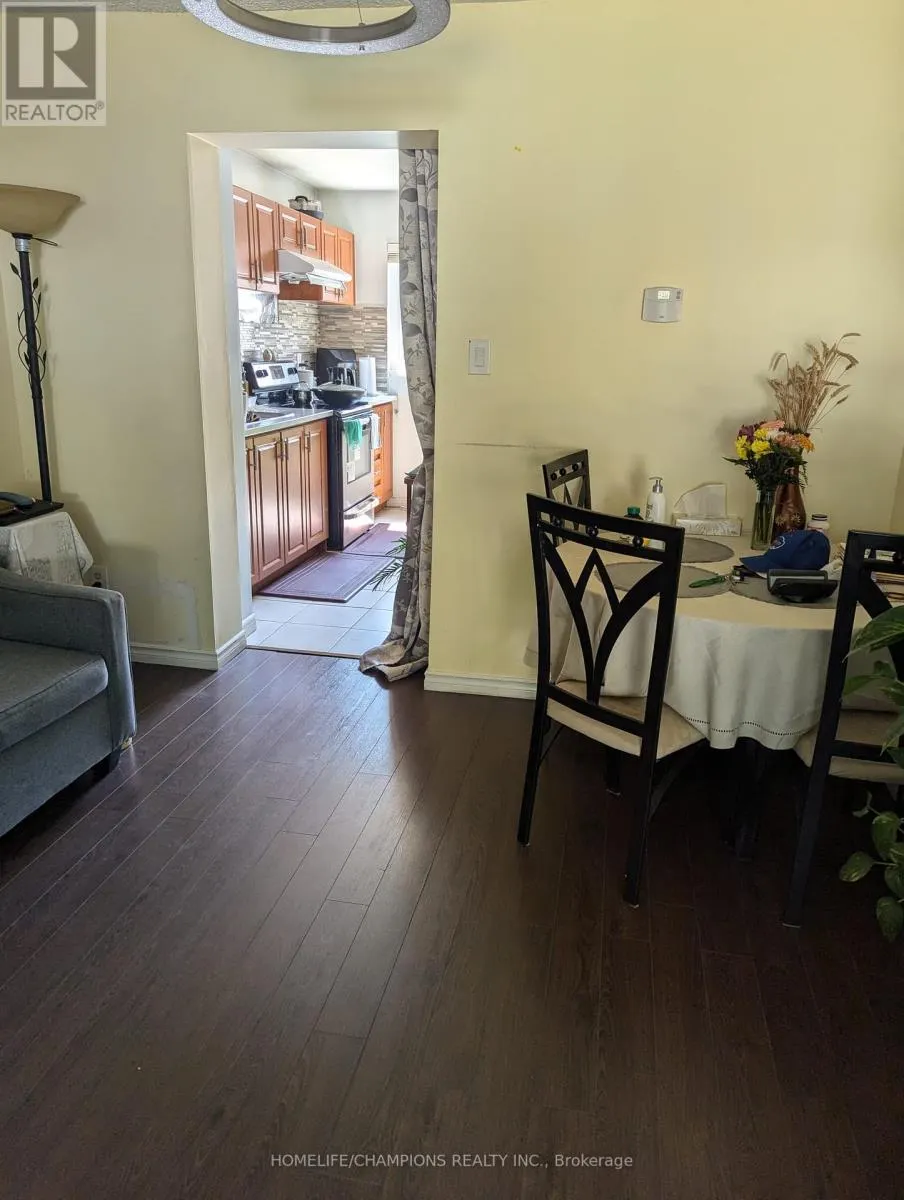 12 GREYPOINT DRIVE