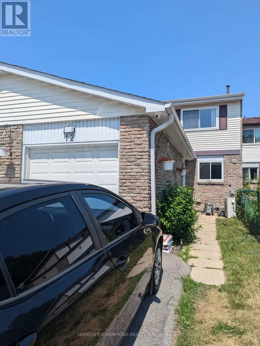 12 GREYPOINT DRIVE