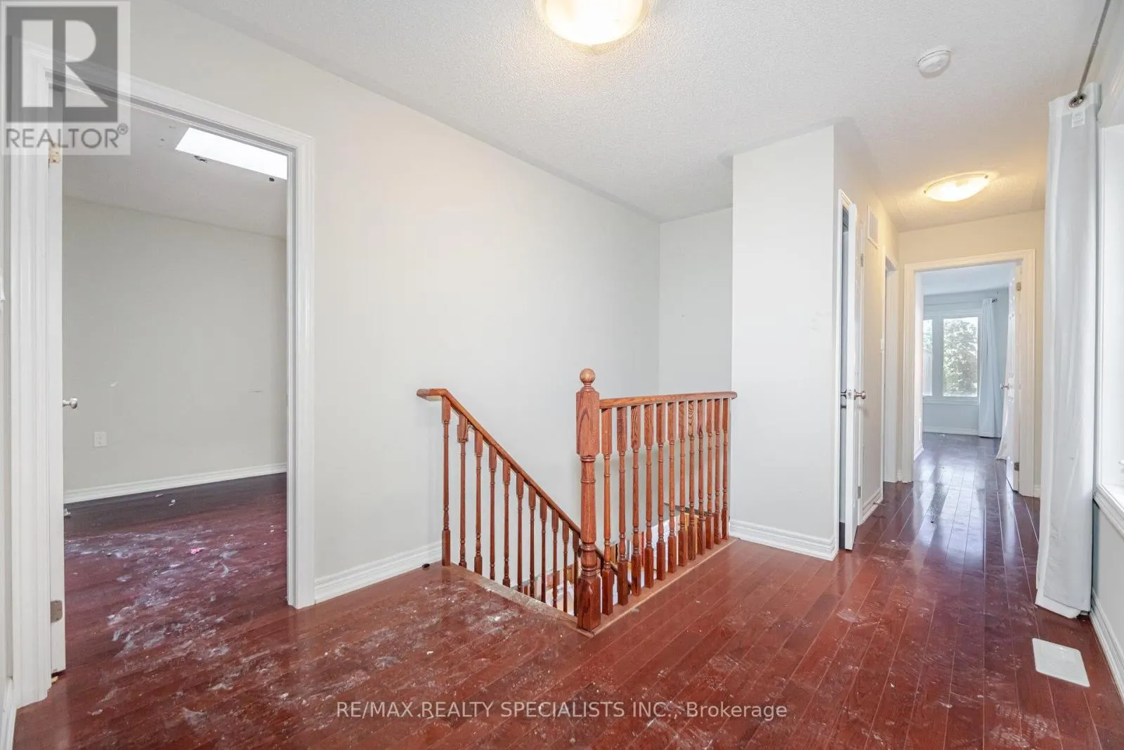 33 PRINGDALE GARDENS CIRCLE S