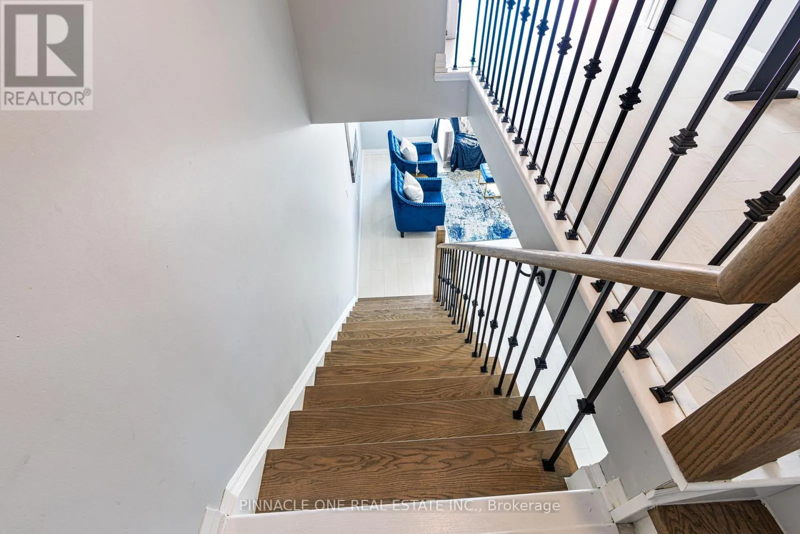 30 AMBEREEN PLACE