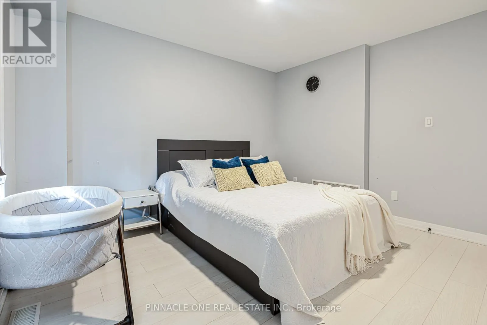 30 AMBEREEN PLACE
