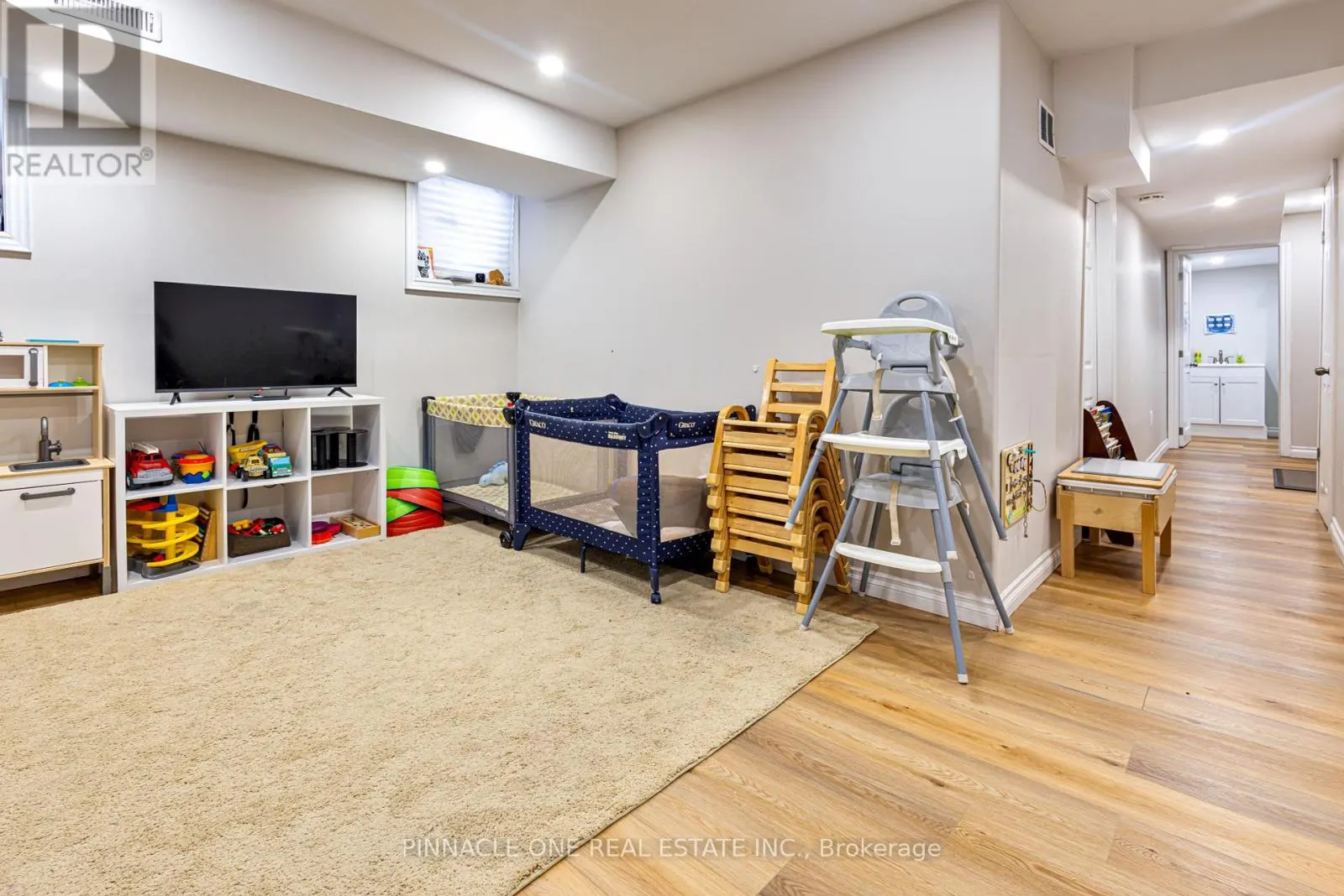 30 AMBEREEN PLACE