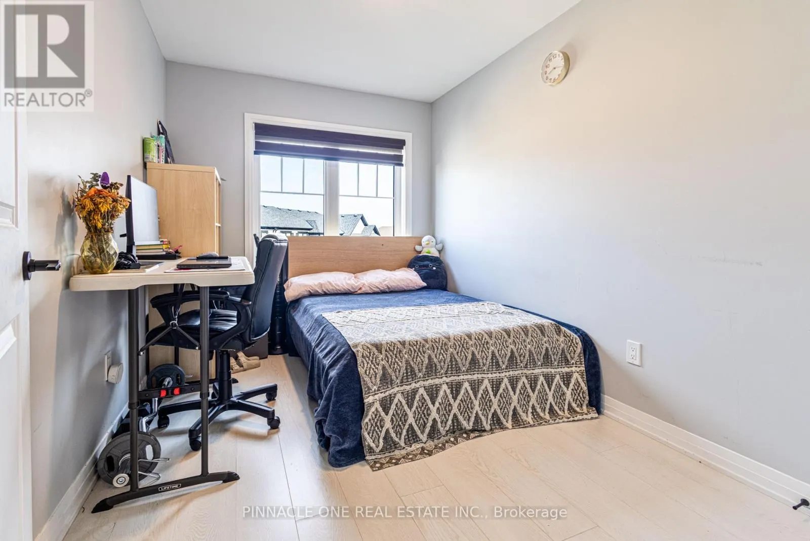 30 AMBEREEN PLACE