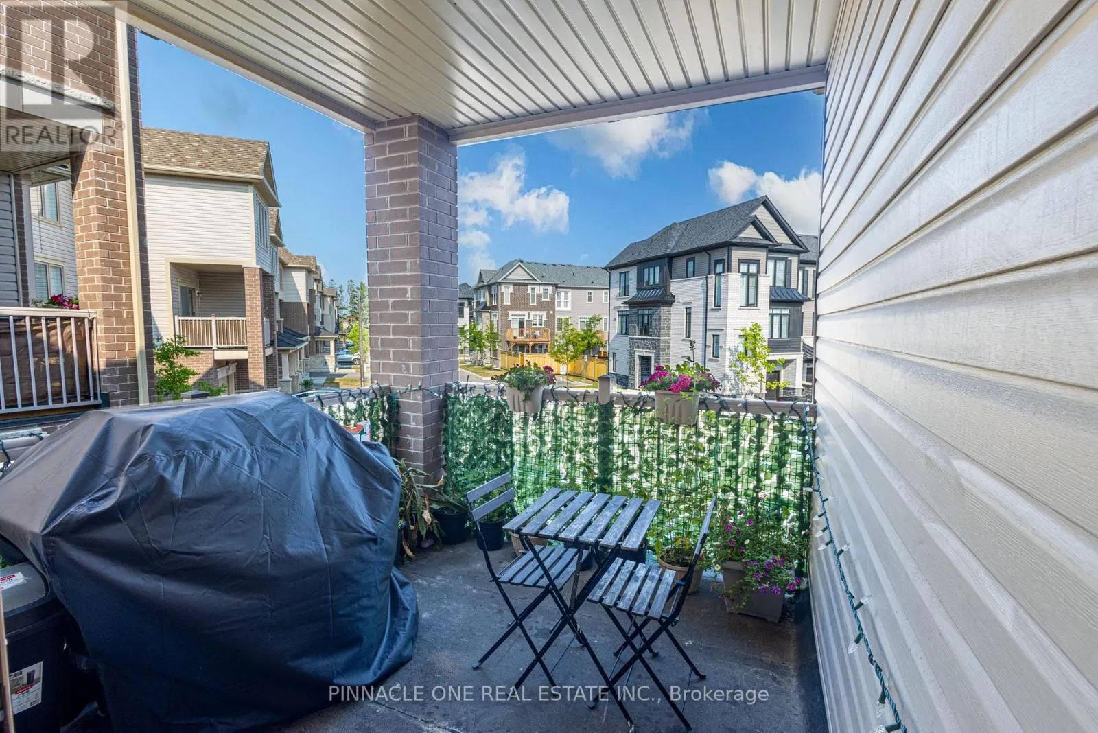 30 AMBEREEN PLACE