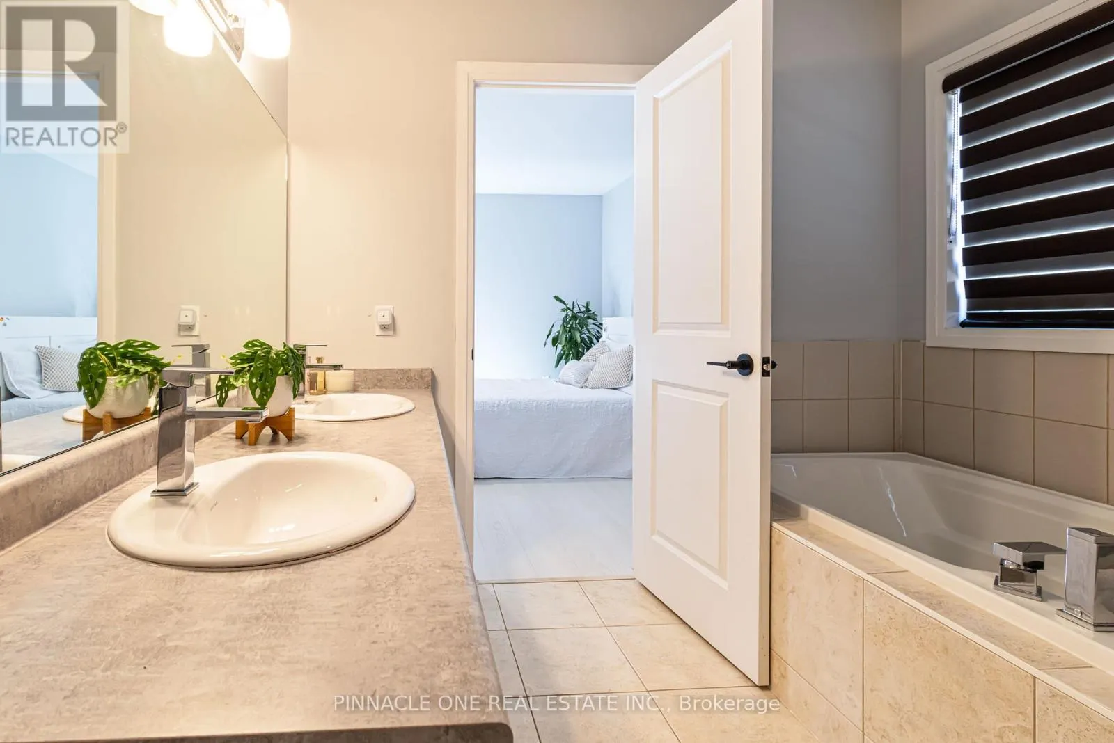 30 AMBEREEN PLACE
