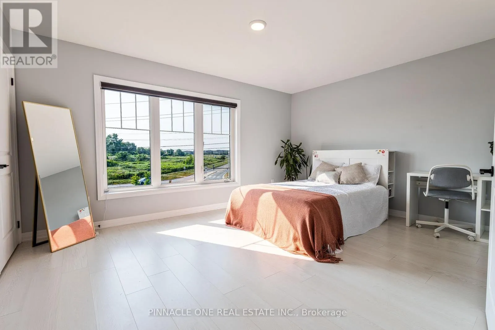 30 AMBEREEN PLACE