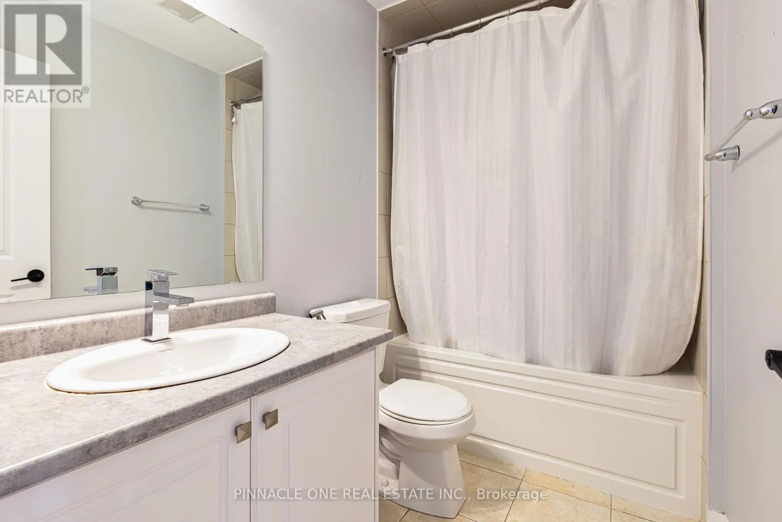 30 AMBEREEN PLACE