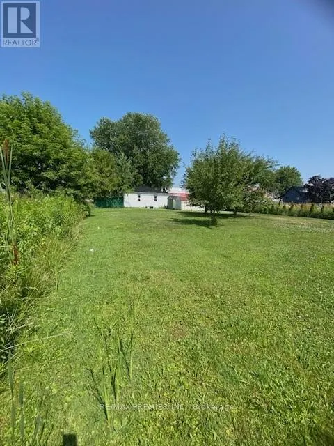 2462 RUNDLE ROAD