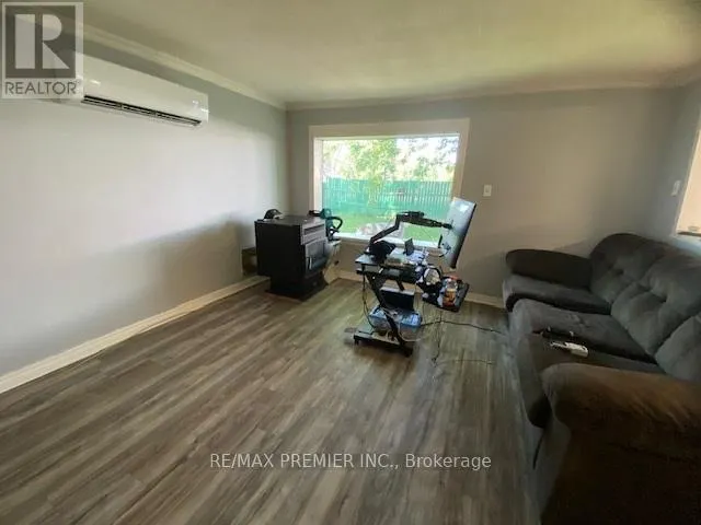 2462 RUNDLE ROAD