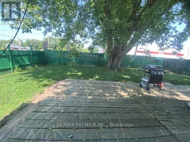 2462 RUNDLE ROAD