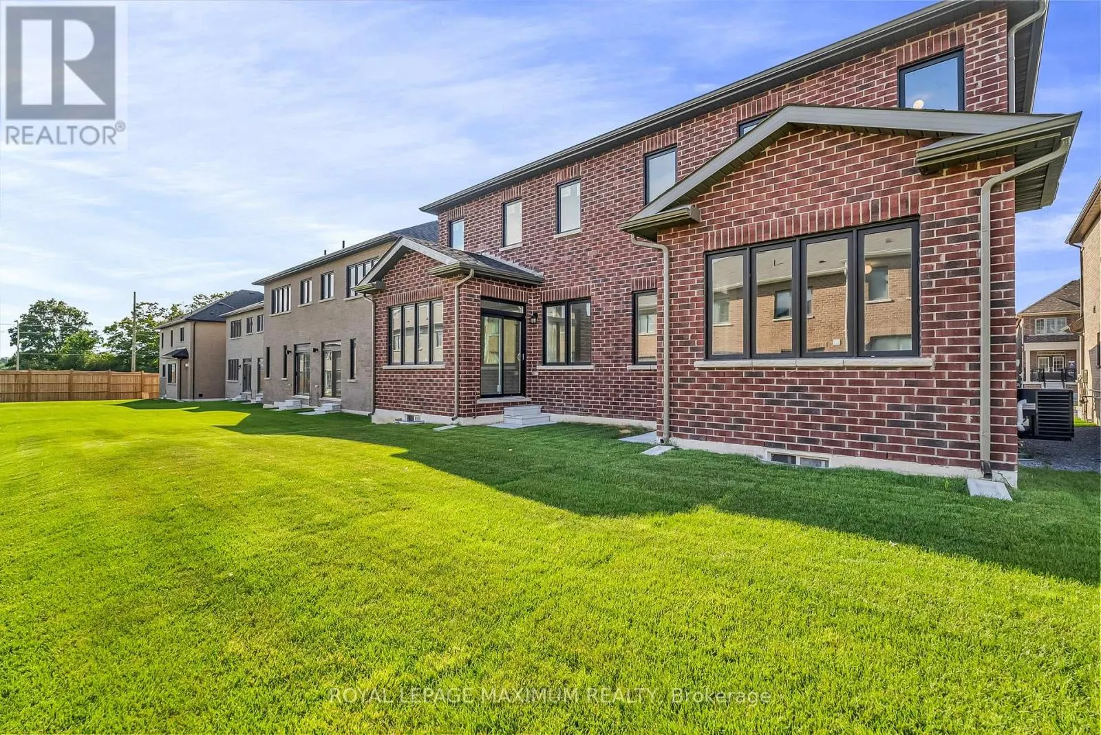17 BERTRAM GATE