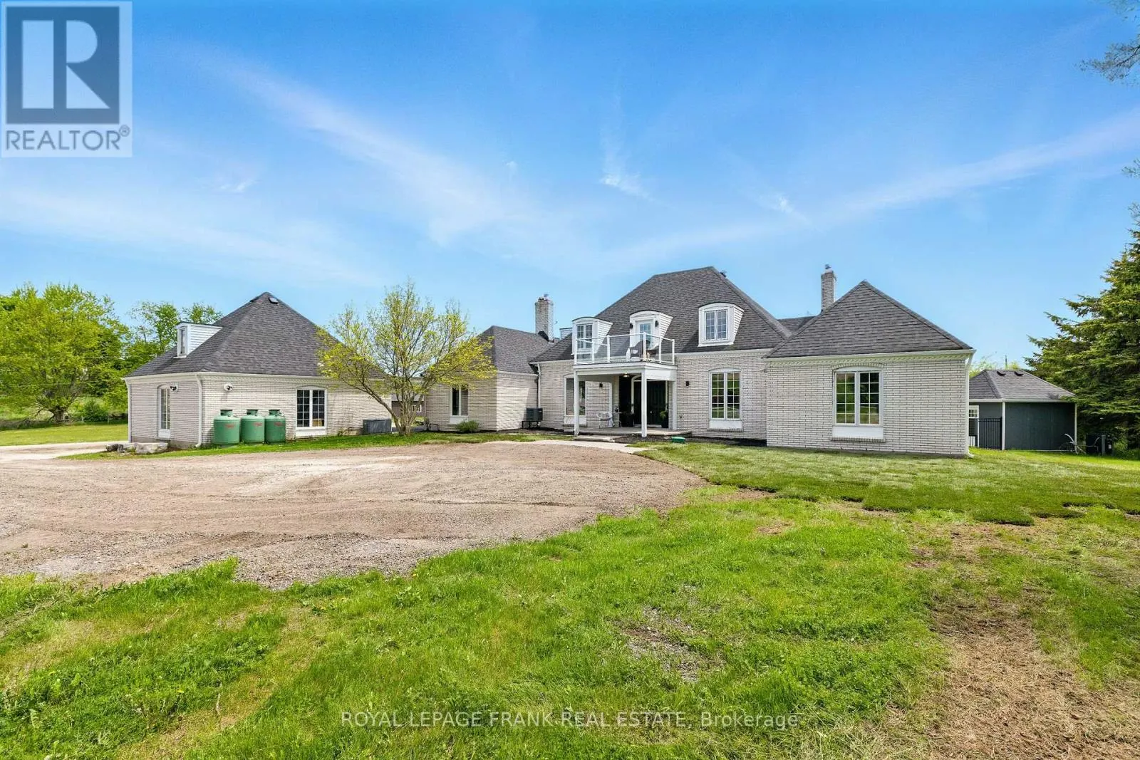 815 COATES ROAD W