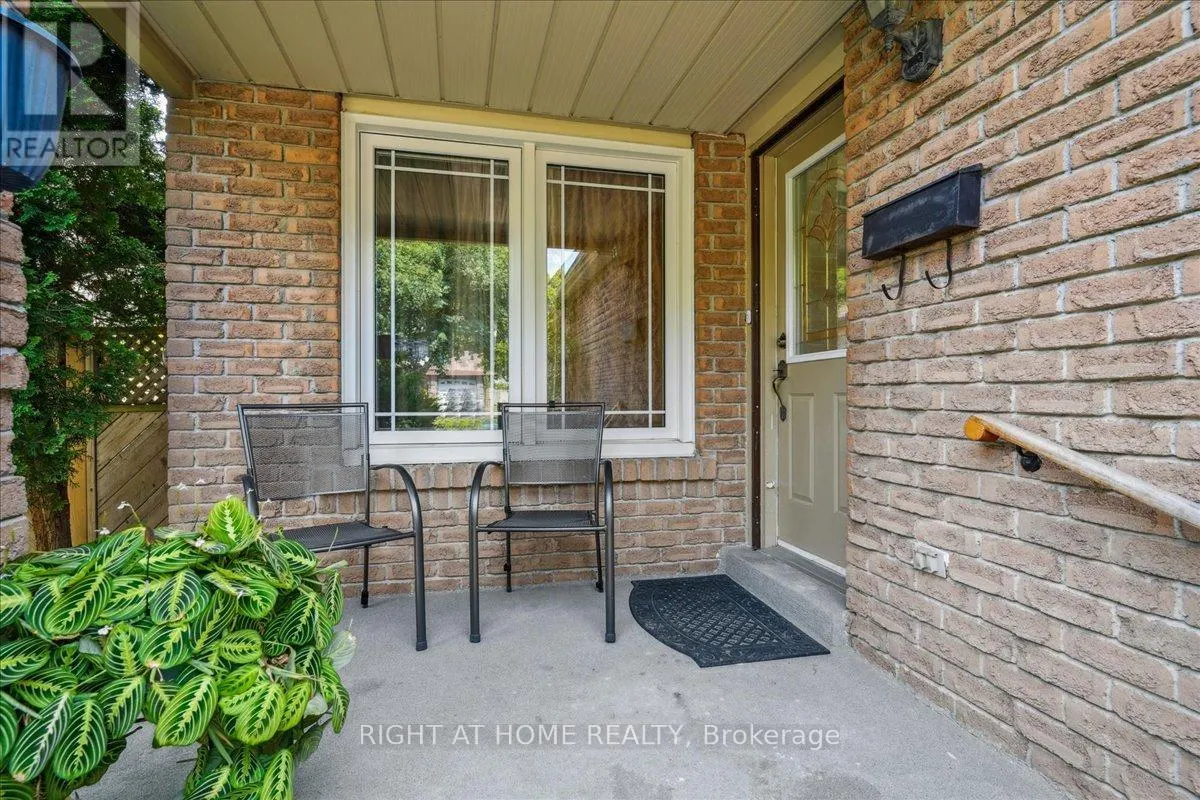 35 MILLINGTON CRESCENT
