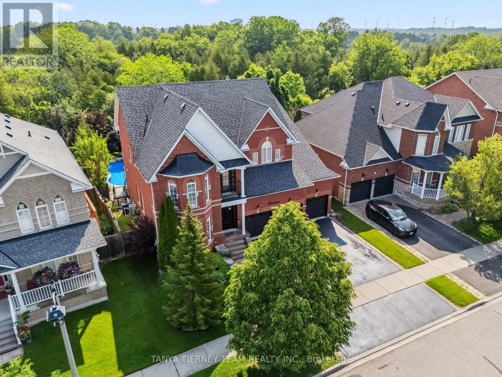 17 COVINGTON DRIVE