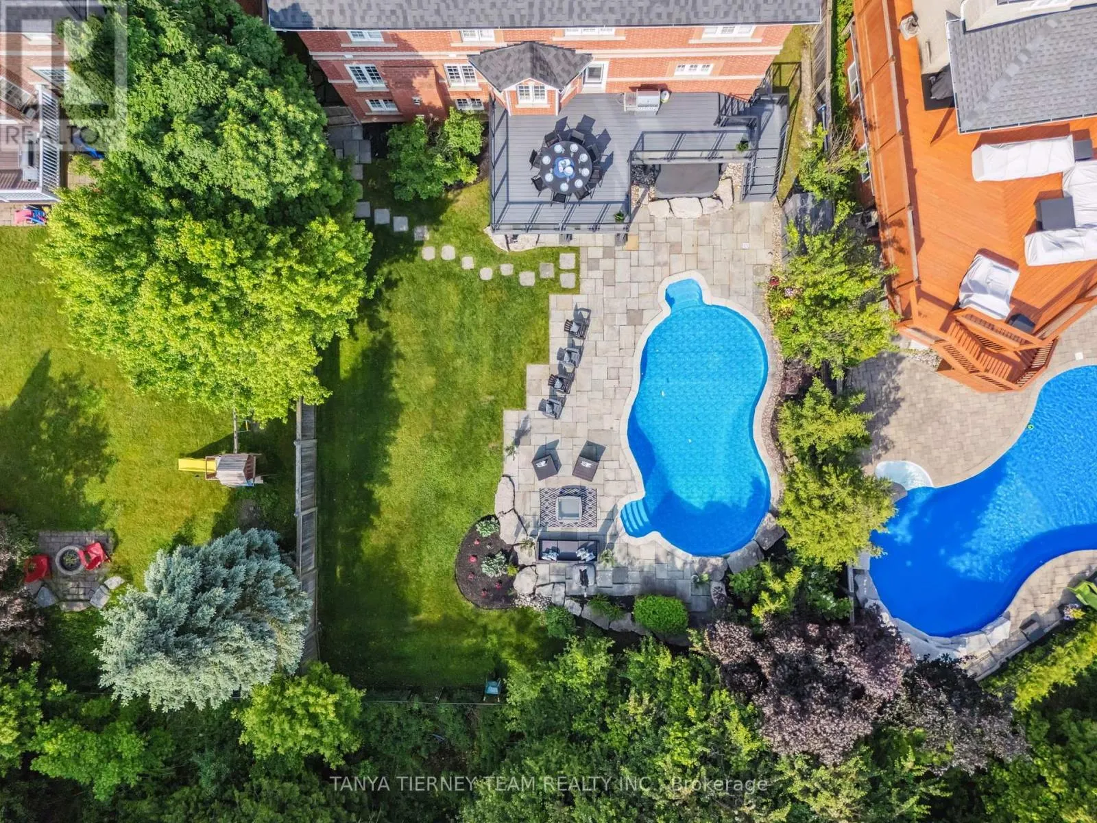 17 COVINGTON DRIVE